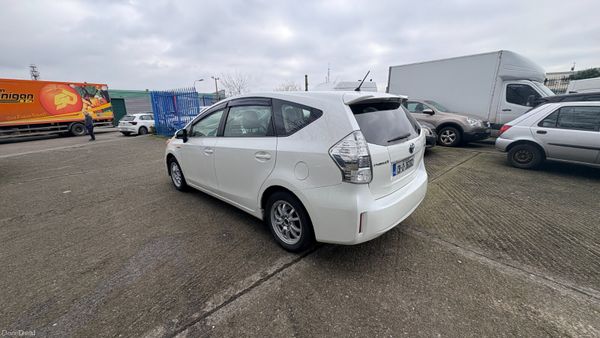 Toyota Prius Alpha Hybrid 7 Seater 2013 380396948