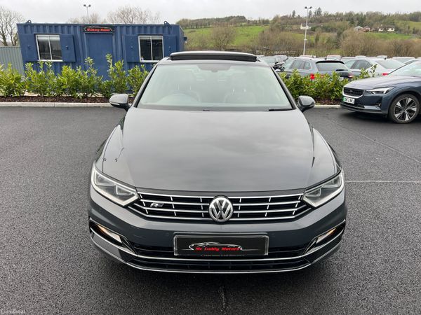 2017 (172) Volkswagen Passat R Line 2.0 - Sunroof 380300562