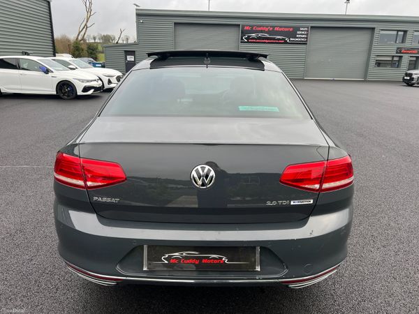2017 (172) Volkswagen Passat R Line 2.0 - Sunroof 380300566