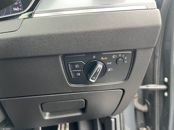 2017 (172) Volkswagen Passat R Line 2.0 - Sunroof 380300580