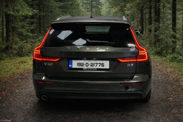 192 VOLVO V60 2.0D MANUAL MOMENTUM 380311412