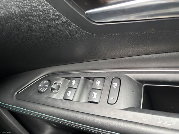 2024 Peugeot 5008 Auto Petrol Hybrid only 29000kms 380333148