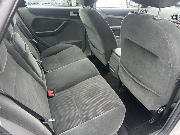 Ford Focus 1.6i Petrol NCT TAX 380338464