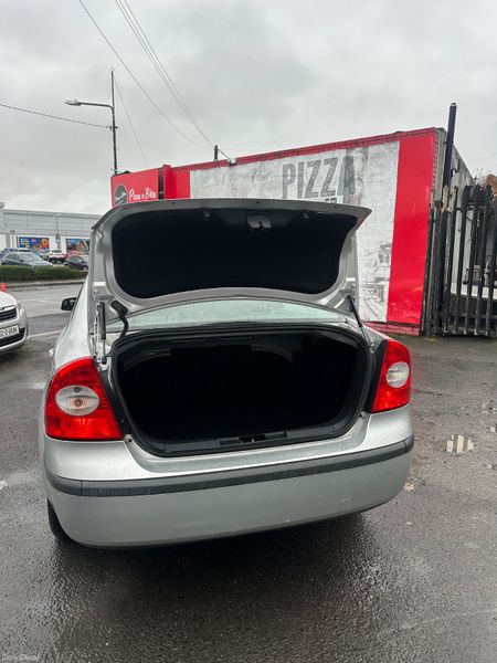 Ford Focus 1.6i Petrol NCT TAX 380338528