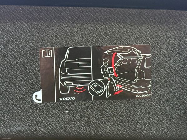 Stunning 201 Volvo XC90 R-Design! 380457502