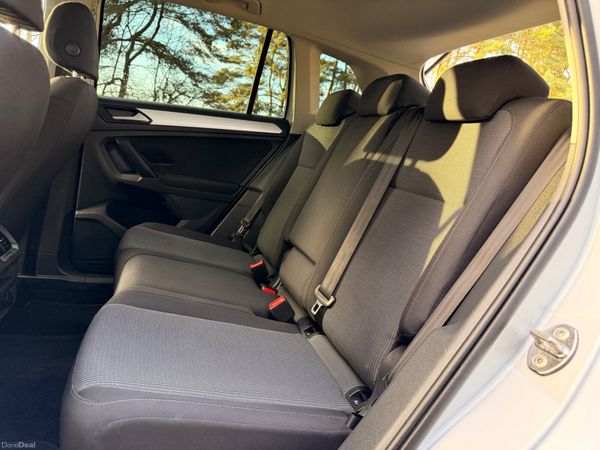 Volkswagen Tiguan 2.0 TDI Low KM 380464898