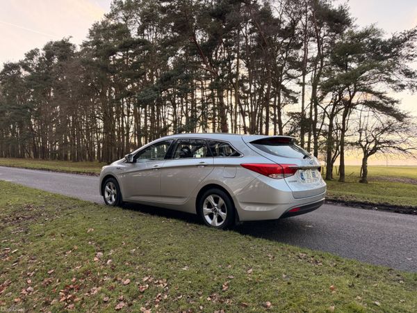 Hyundai i40 2013 Low KM Estate Nice Car 380466092