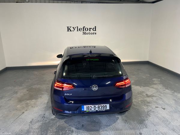 Volkswagen Golf 2018 380485630
