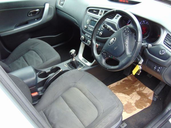 Kia Ceed 2014  1.4 VR-7 98BHP 5DR 380490482