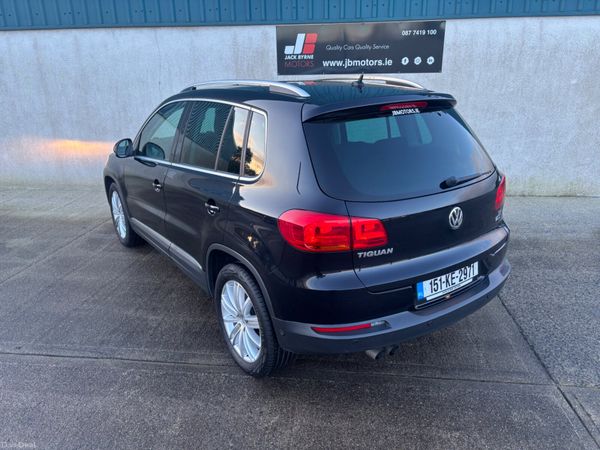 Volkswagen Tiguan SPORT LOW MILEAGE 380493430
