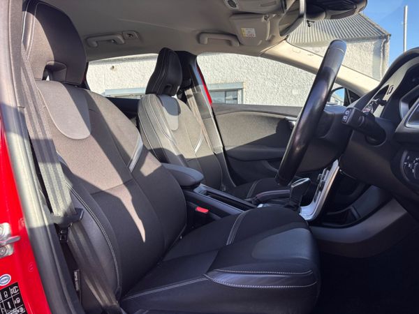 2015 Volvo V40* HEATED LEATHER SEATS* 380546984