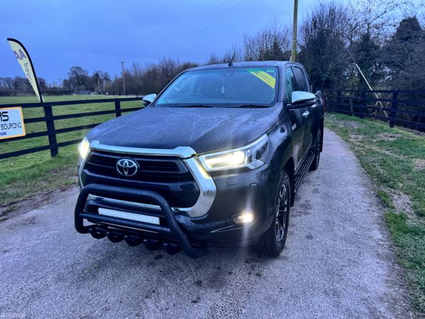 211 Toyota Hilux Invincible Bargain***** 380557518
