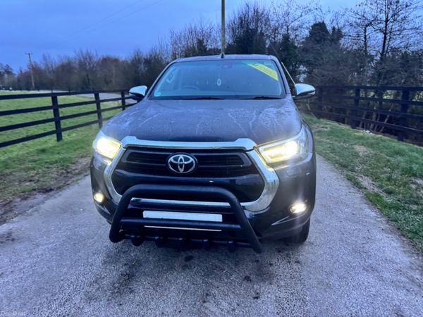 211 Toyota Hilux Invincible Bargain***** 380557520