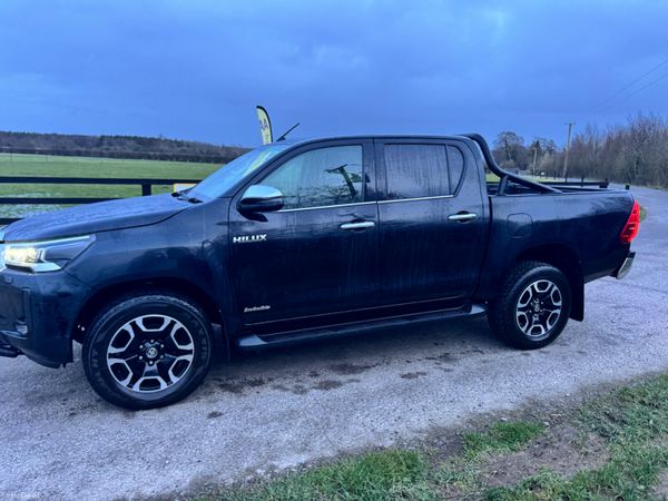 211 Toyota Hilux Invincible Bargain***** 380557526