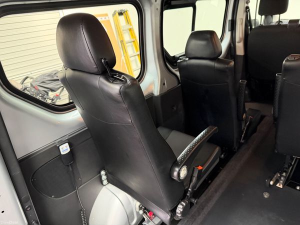 2021 RENAULT TRAFIC WHEEL CHAIR BUS. 8 SEATER 380501346