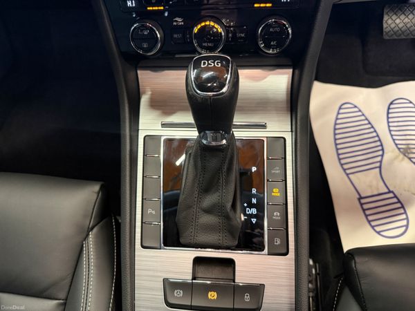 221 Skoda Superb 1.4 TSI PHEV SE Exe DSG Estate 380511078