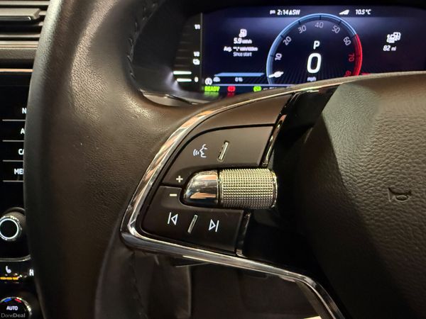 221 Skoda Superb 1.4 TSI PHEV SE Exe DSG Estate 380511118