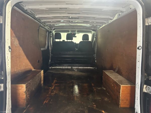 Nissan Primastar 2022 380519210