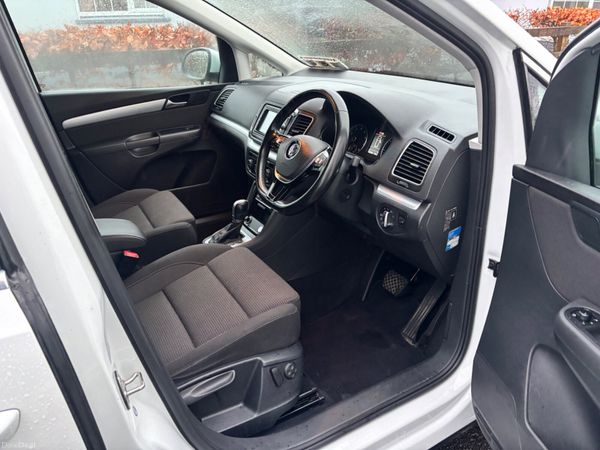 Volkswagen Sharan 2016 380653874