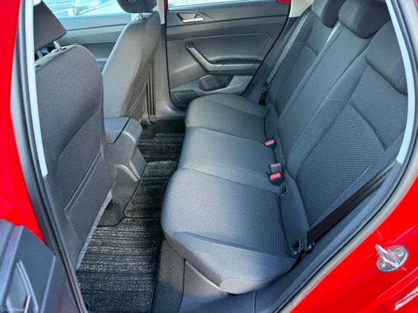 Volkswagen Polo 2018 380692602