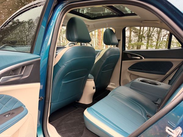 Ora Funky Cat 2023  420km Range Top Spec 380631466