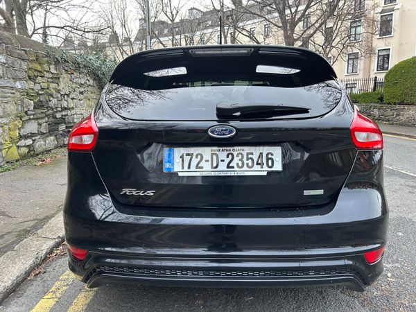 2017 FORD FOCUS ST LINE SERVICE HISTORY 380779902