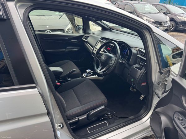 2014 Honda Fit  Hybrid Automatic 380795030