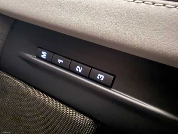 231 Range Rover Evoque 1.5 P300E R-Dyn S Black Edi 380716822