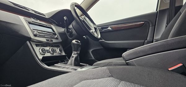 Volkswagen Passat 2013 380723606