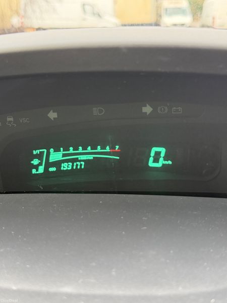 Toyota Yaris 2006 380728368