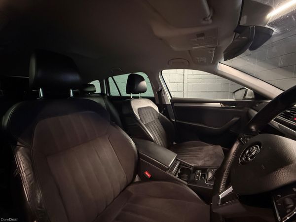 171 Skoda Superb 2Ltr TDi SE Exe Estate 380848160