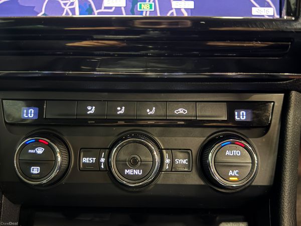 171 Skoda Superb 2Ltr TDi SE Exe Estate 380848268