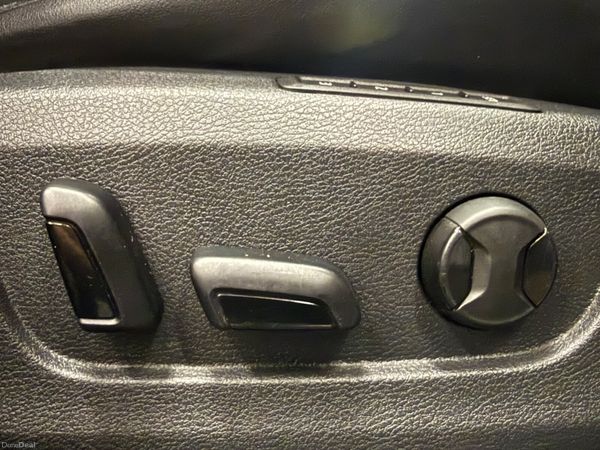 171 Skoda Superb 2Ltr TDi SE Exe Estate 380848342