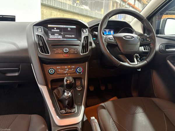 2015 Ford Focus Zetec 1.5 TDCi 95 Bhp 380859764