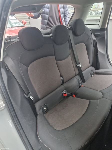 Mini Cooper AUTO , WARRANTY ,FINANCE ,VERY LOW KMS 380874872