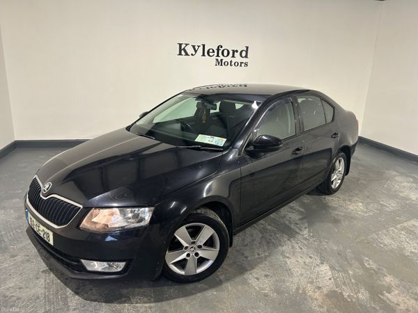 Skoda Octavia 2015 380875062