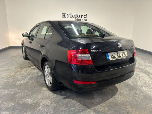 Skoda Octavia 2015 380875074