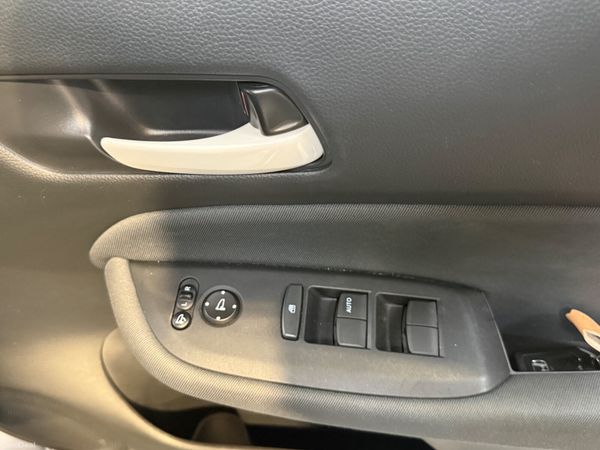 2020 Honda Fit 1.5 Hybrid Automatic,39K Miles 380885884