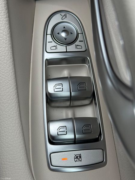 Now Reserved! 221 Mercedes E220d Avantgarde! 380886244