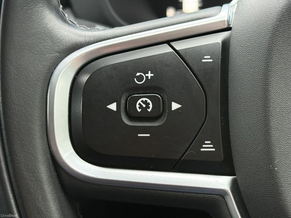 Immaculate 181 Volvo XC60 Auto! 380886458