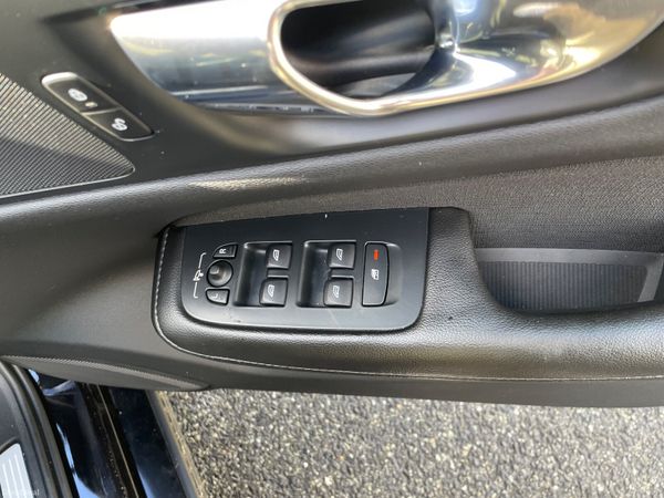 Volvo V60 LOW KLMS 115K  Automatic 380899748