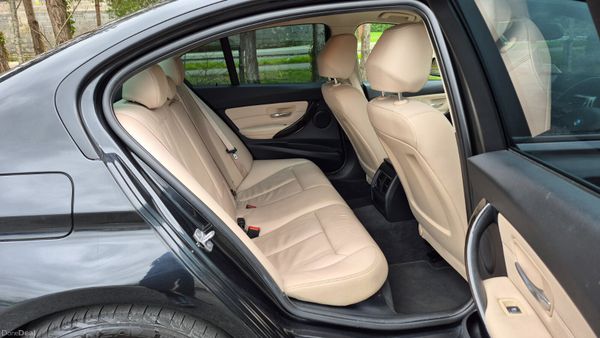 2017 BMW 318d Automatic Low Km 380816092