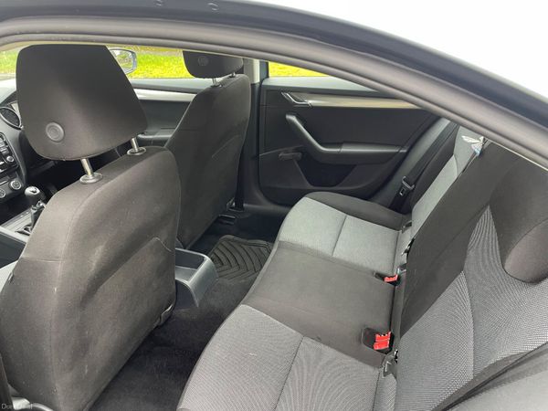 Skoda Octavia 1.6 Inly 114,000 Klms ! 380820312