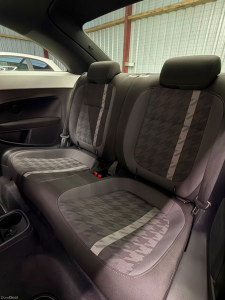 2017 (171) VW beetle - 1.2 Petrol + Automatic 380826056