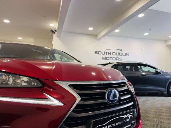 2015 Lexus NX 300h Executive Model 380958444