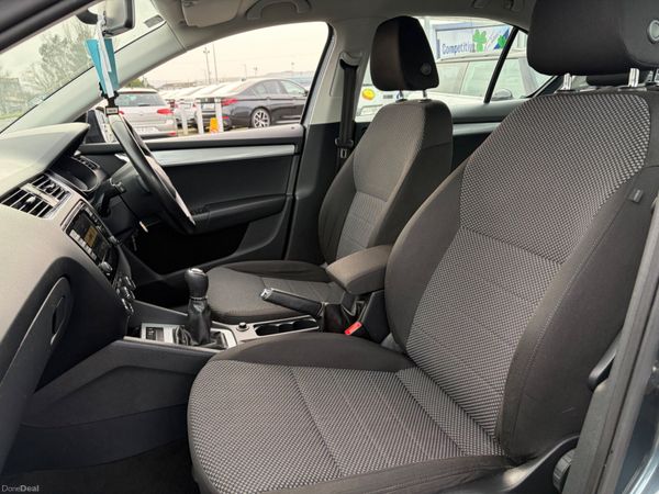 2016 Skoda Octavia 1.6 TDI AMBITION Nct 11/26 380971700