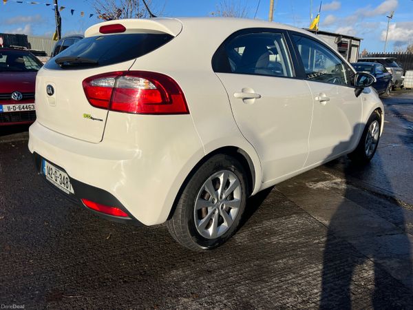 Kia Rio 2014 1.4 L CRDi 380978288