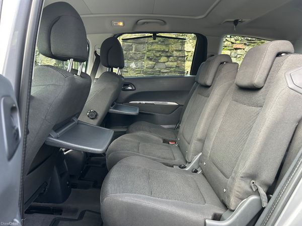 2017 PEUGEOT 5008 ACTIVE PETROL PANORAMIC ROOF 380989414