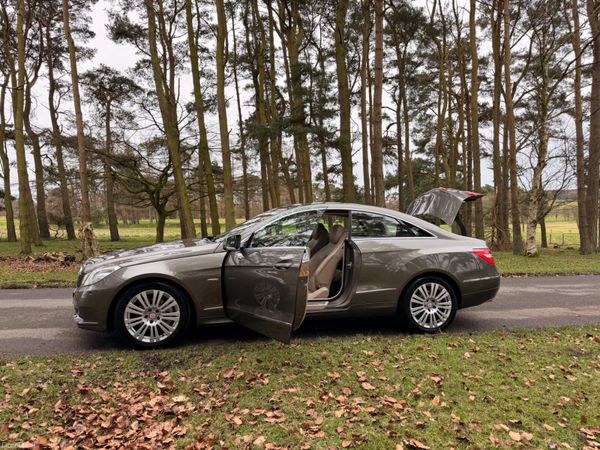 Mercedes-Benz E-Class 2011 380900268