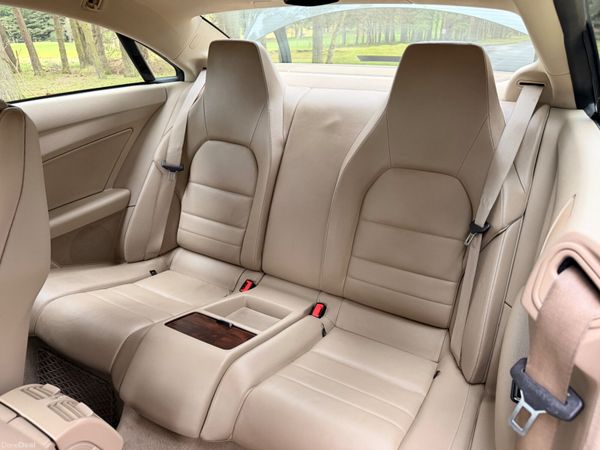 Mercedes-Benz E-Class 2011 380900220